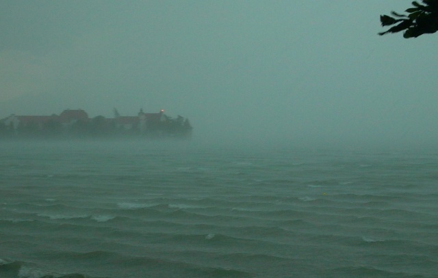 Föhnsturm an der Lindau Insel