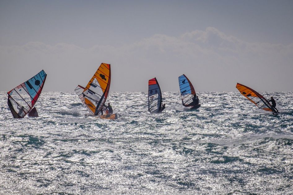 Windsurfen und Kitesurfen am Dos Mares