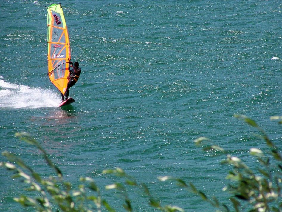 Windsurfen und Kitesurfen in Campagnola
